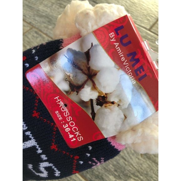 NWT Slipper Socks Let's Get Lit Christmas Trees Holiday Lu Mei Stocking Stuffer - Picture 2 of 7